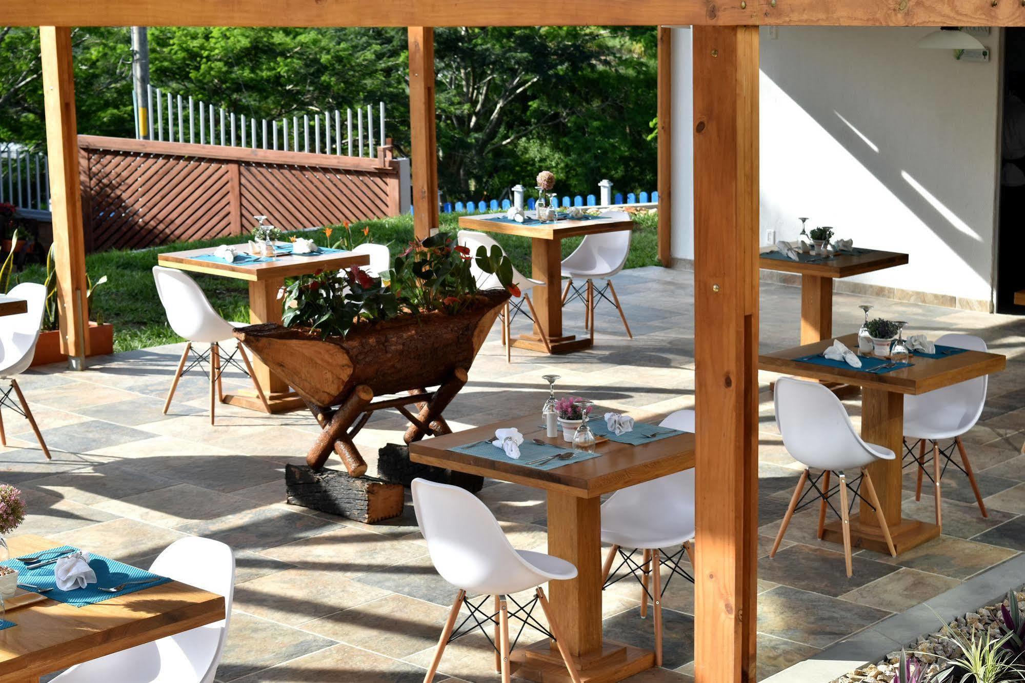 Hotel Syvanna Wellness And Spa Серритос Экстерьер фото