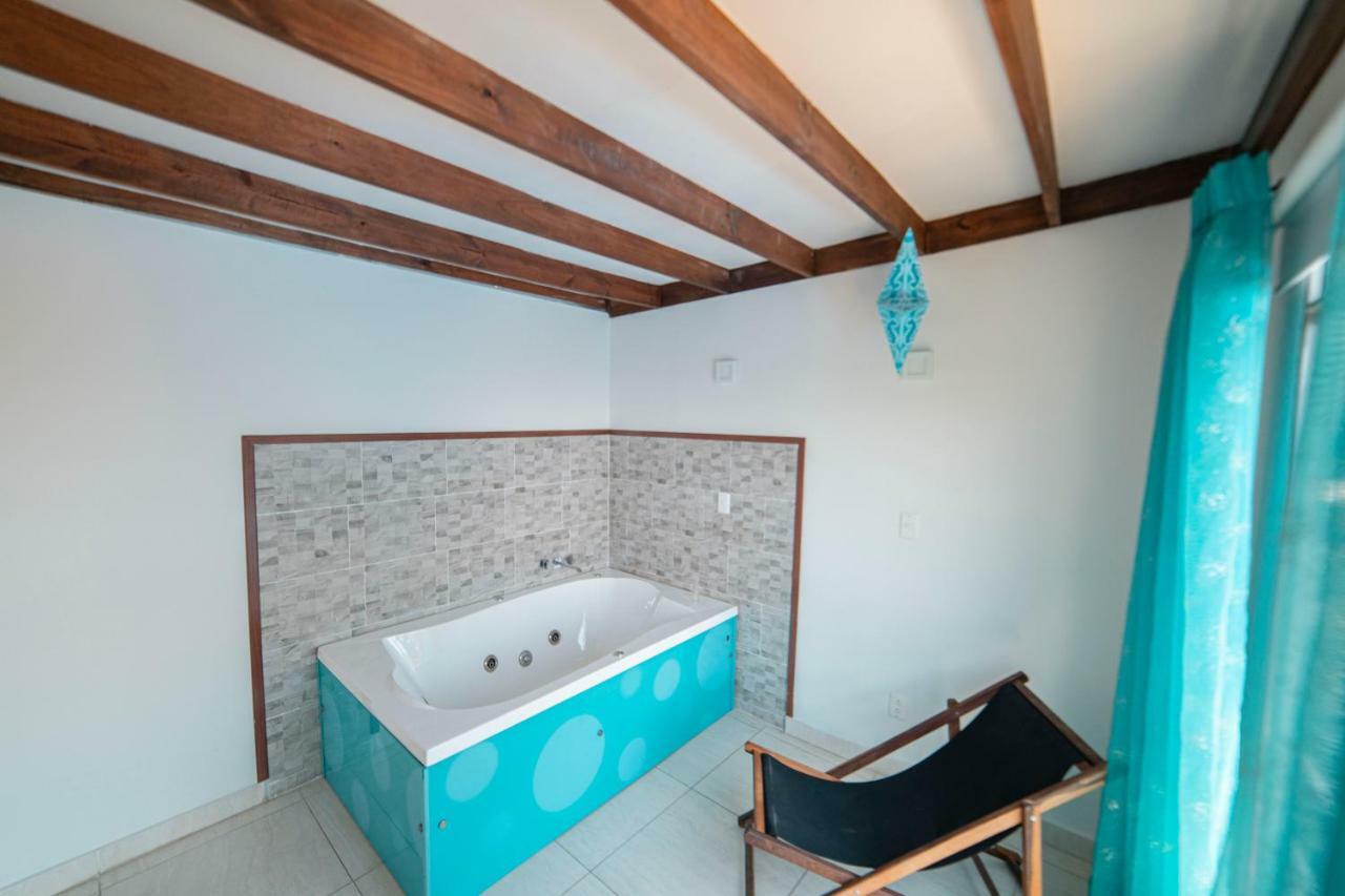 Hotel Syvanna Wellness And Spa Серритос Экстерьер фото
